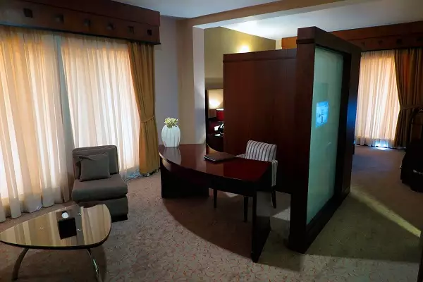 Alibaba https://cdn.alibaba.ir/ostorage/hotel-accommodation-images/68f4b44f42794e78685ebd9f_سوئیت رویال (1).webp